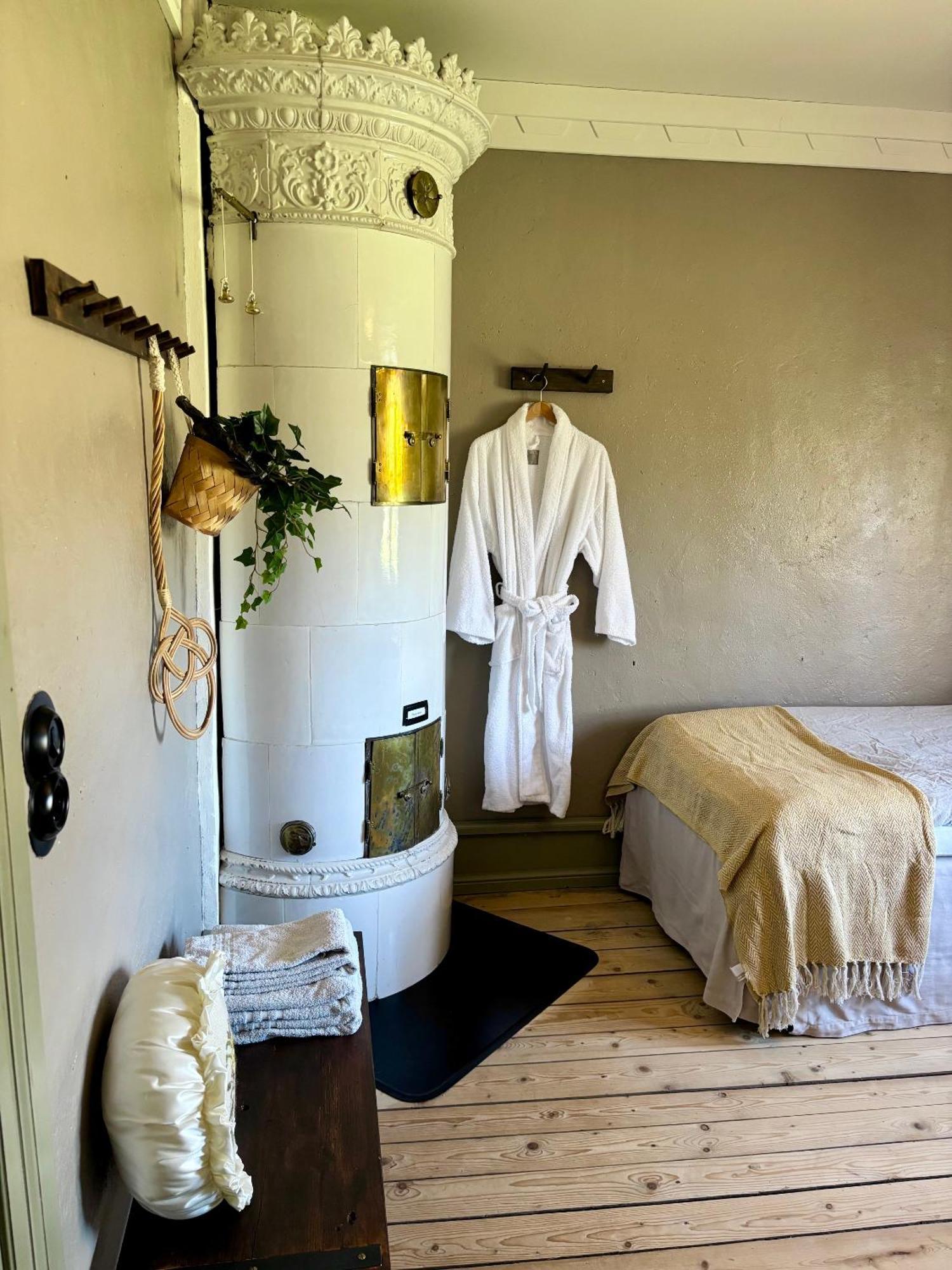 Lydde Gard Hotel Kinna Buitenkant foto